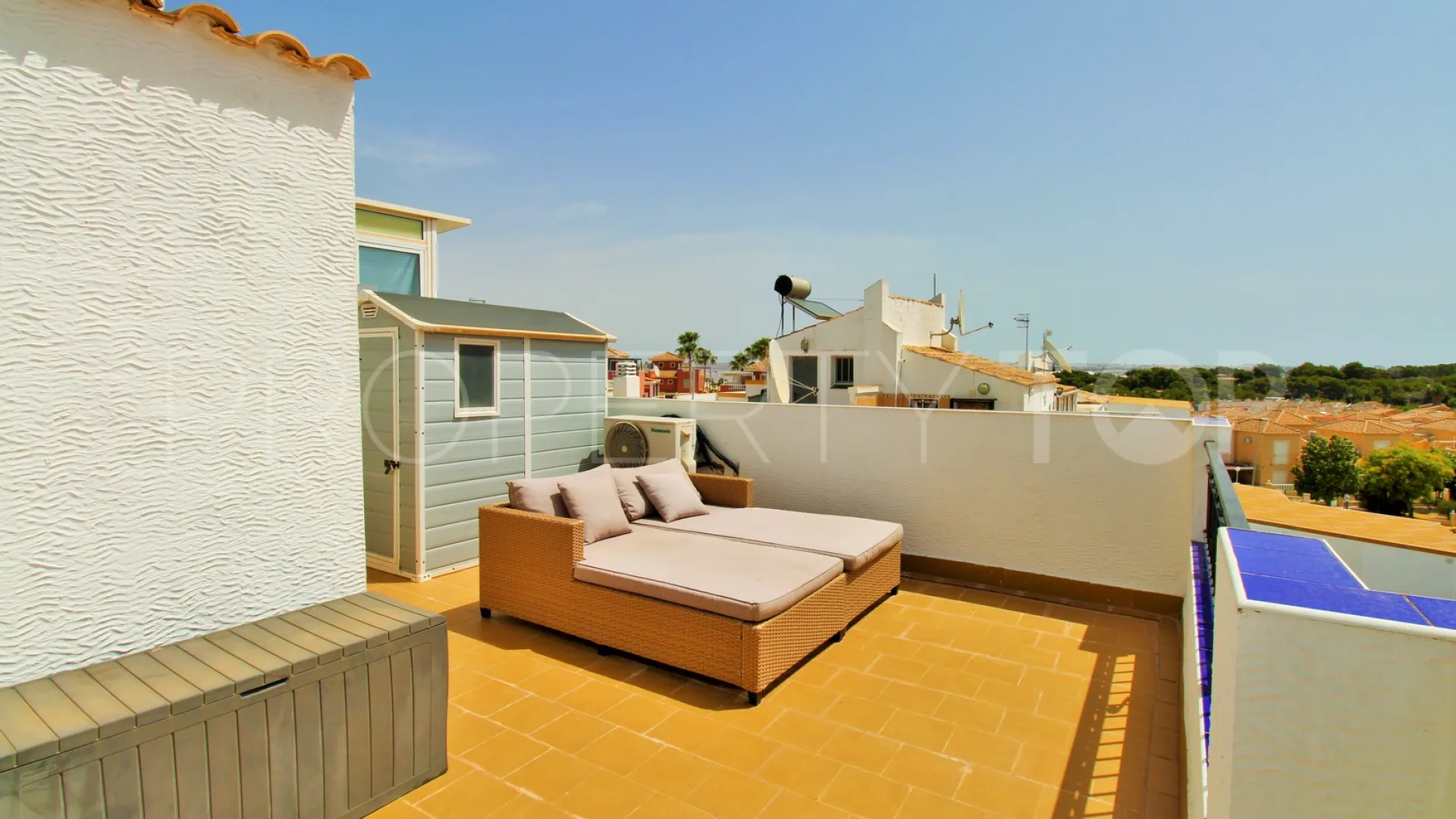 Town house for sale in Los Altos de Marbella with 3 bedrooms