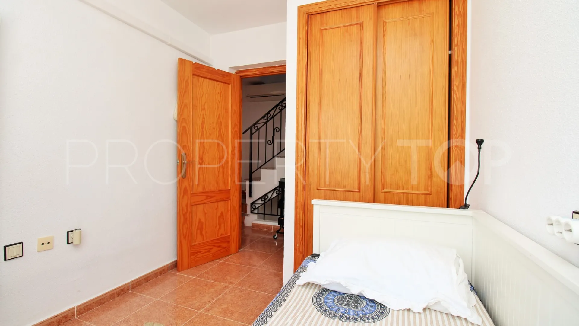 Town house for sale in Los Altos de Marbella with 3 bedrooms