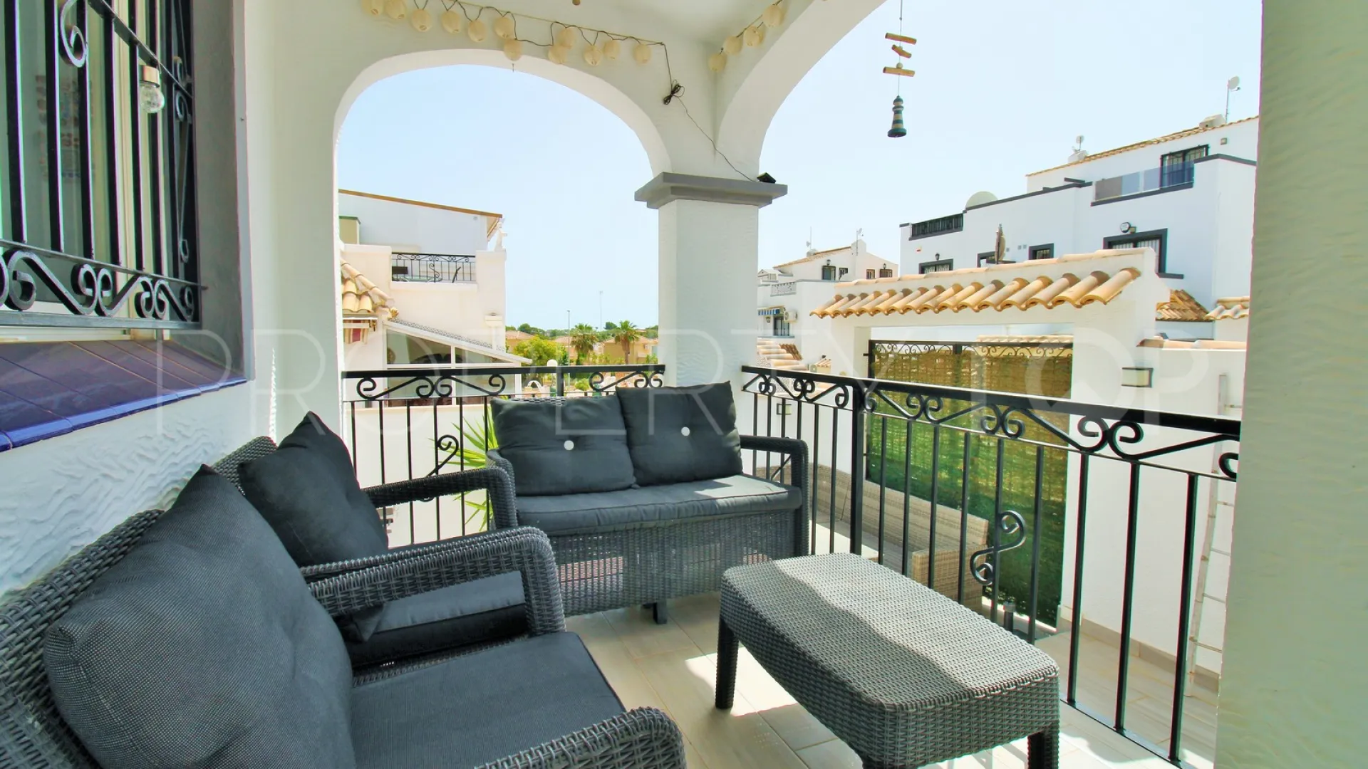 Town house for sale in Los Altos de Marbella with 3 bedrooms