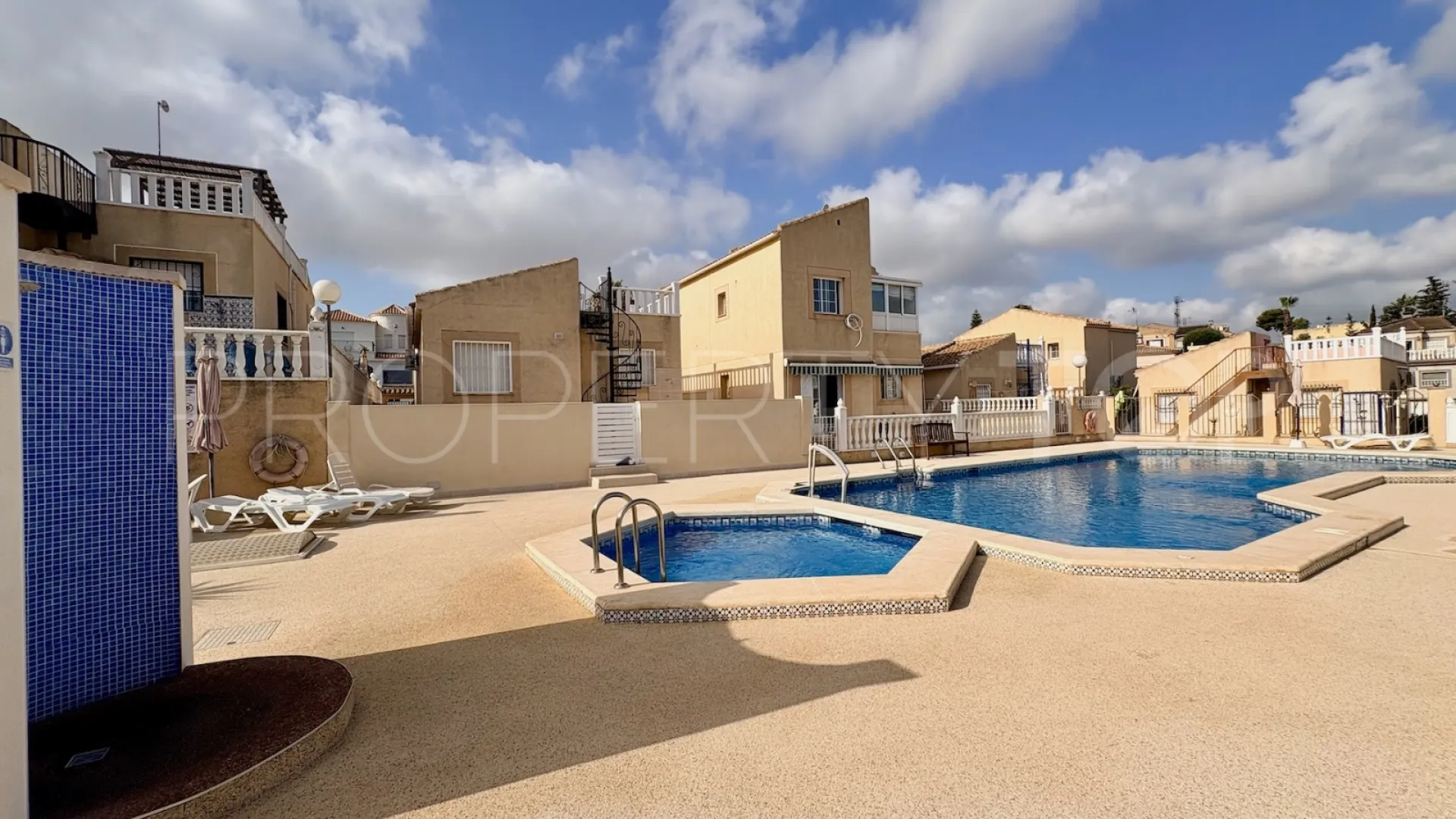 Villa for sale in Los Balcones with 4 bedrooms