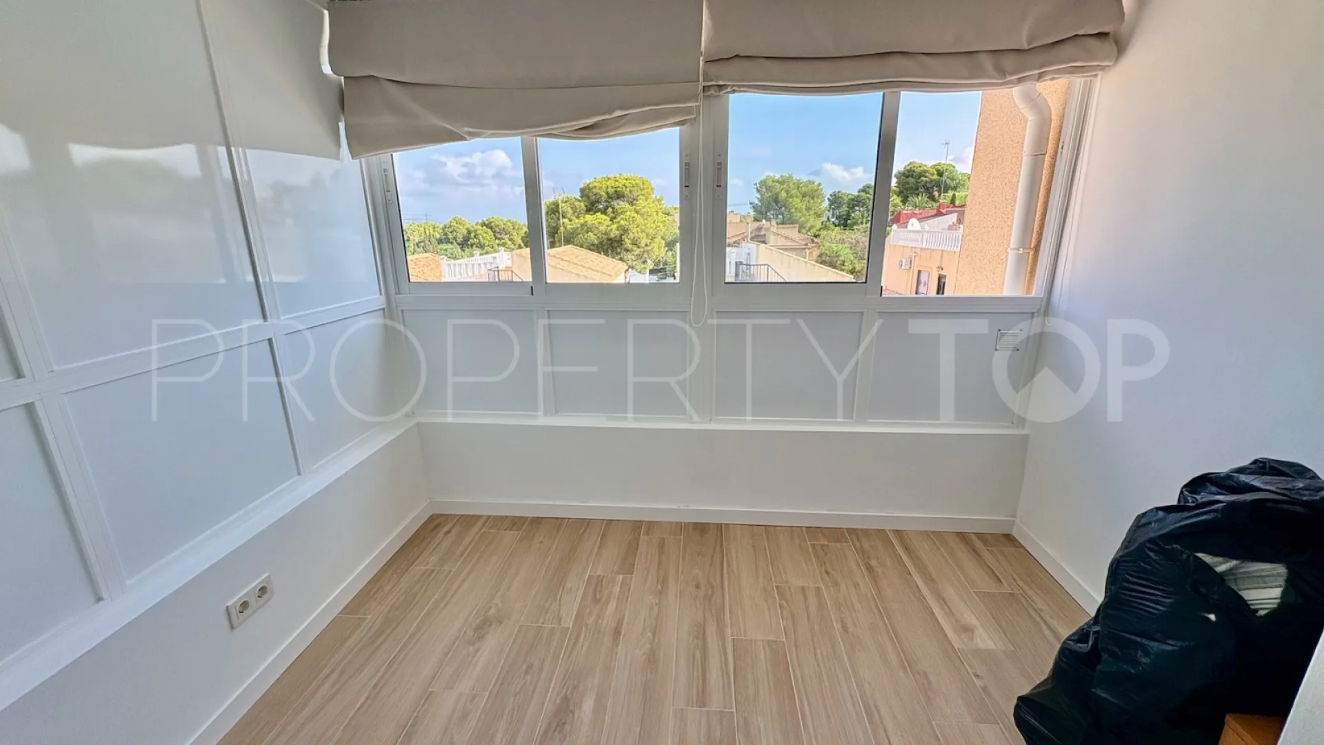 Villa for sale in Los Balcones with 4 bedrooms