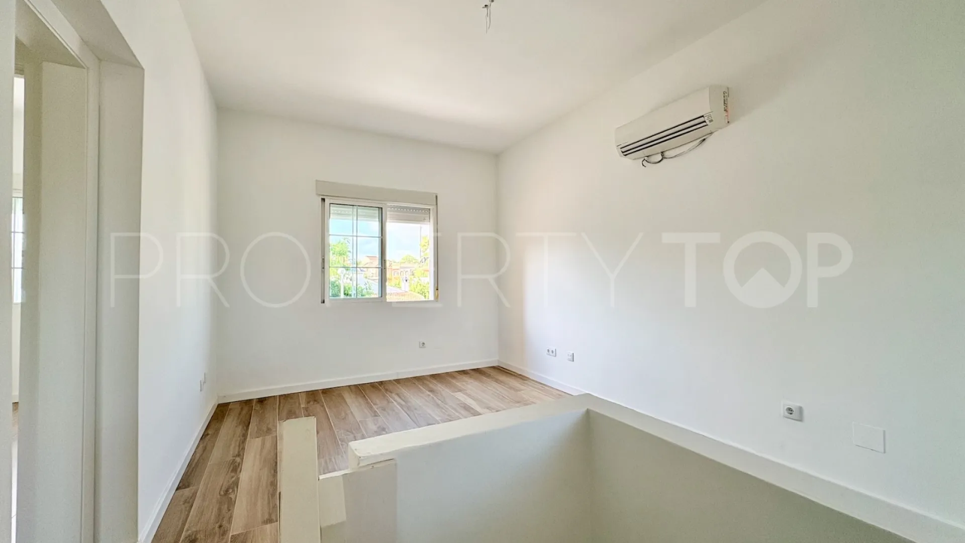 Villa for sale in Los Balcones with 4 bedrooms