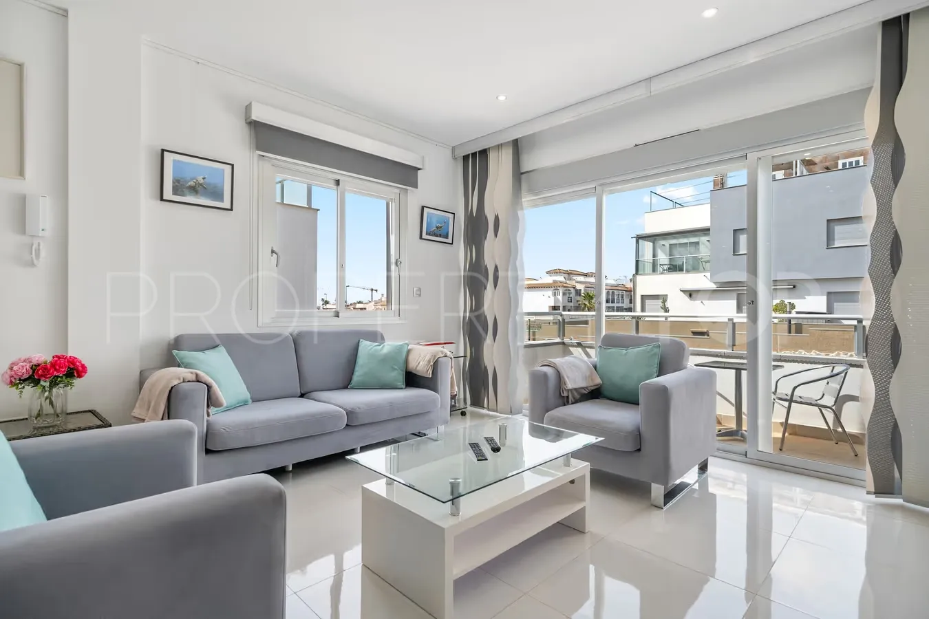 Punta Prima, adosado a la venta con 3 dormitorios