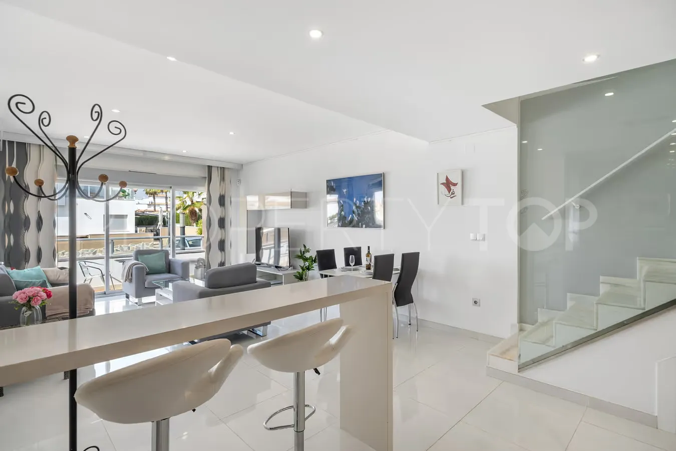 Punta Prima, adosado a la venta con 3 dormitorios