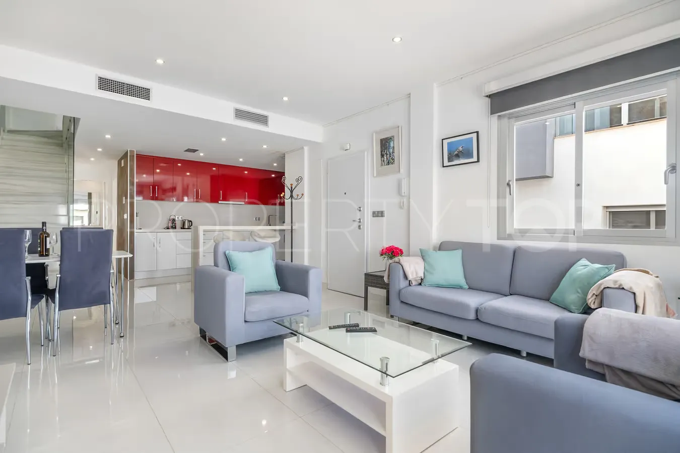 Punta Prima, adosado a la venta con 3 dormitorios