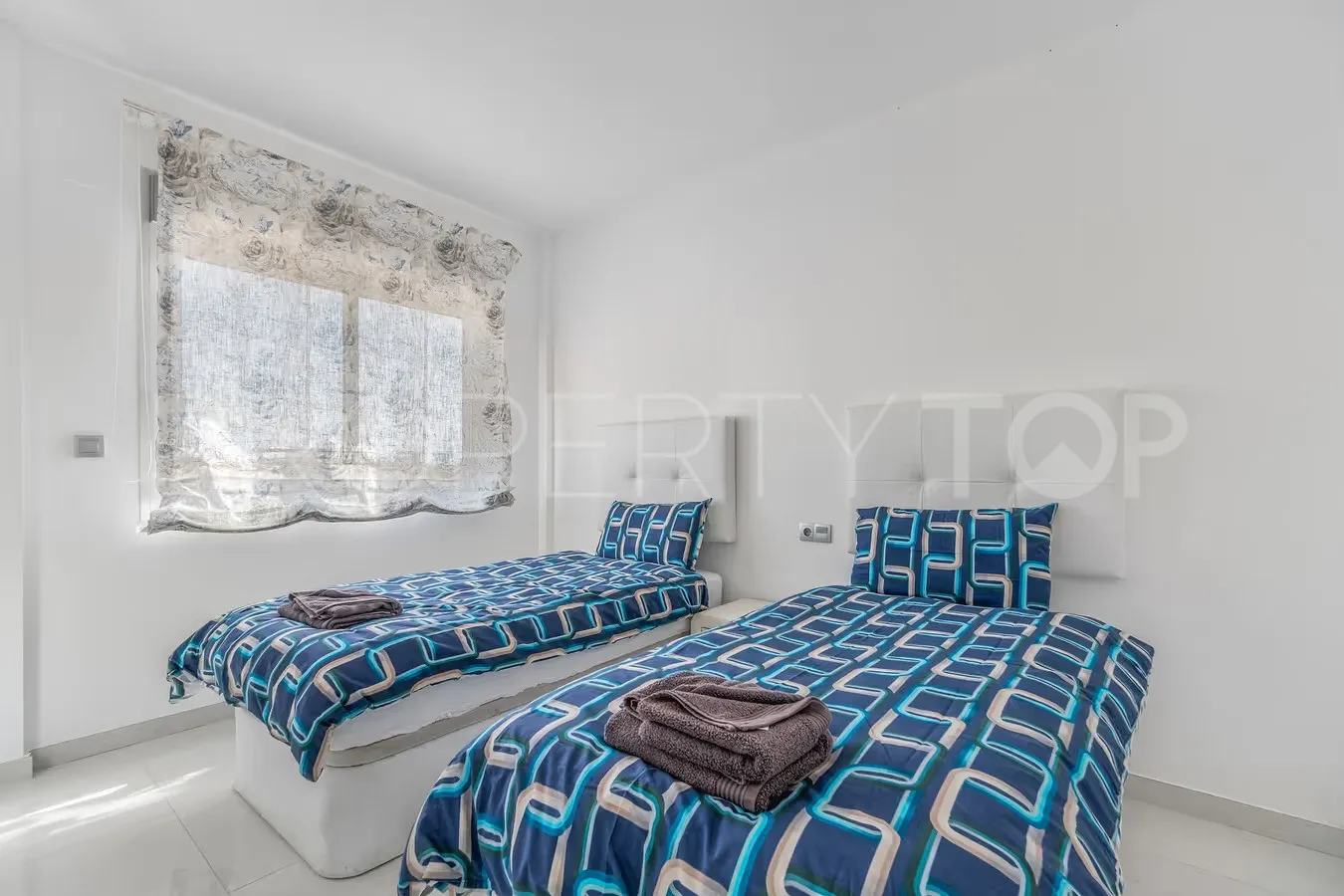 Punta Prima, adosado a la venta con 3 dormitorios