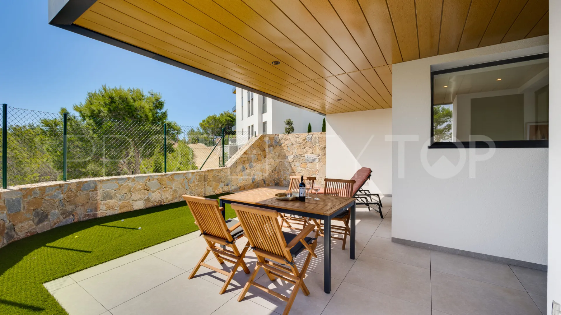 Se vende apartamento en Las Colinas Golf con 2 dormitorios