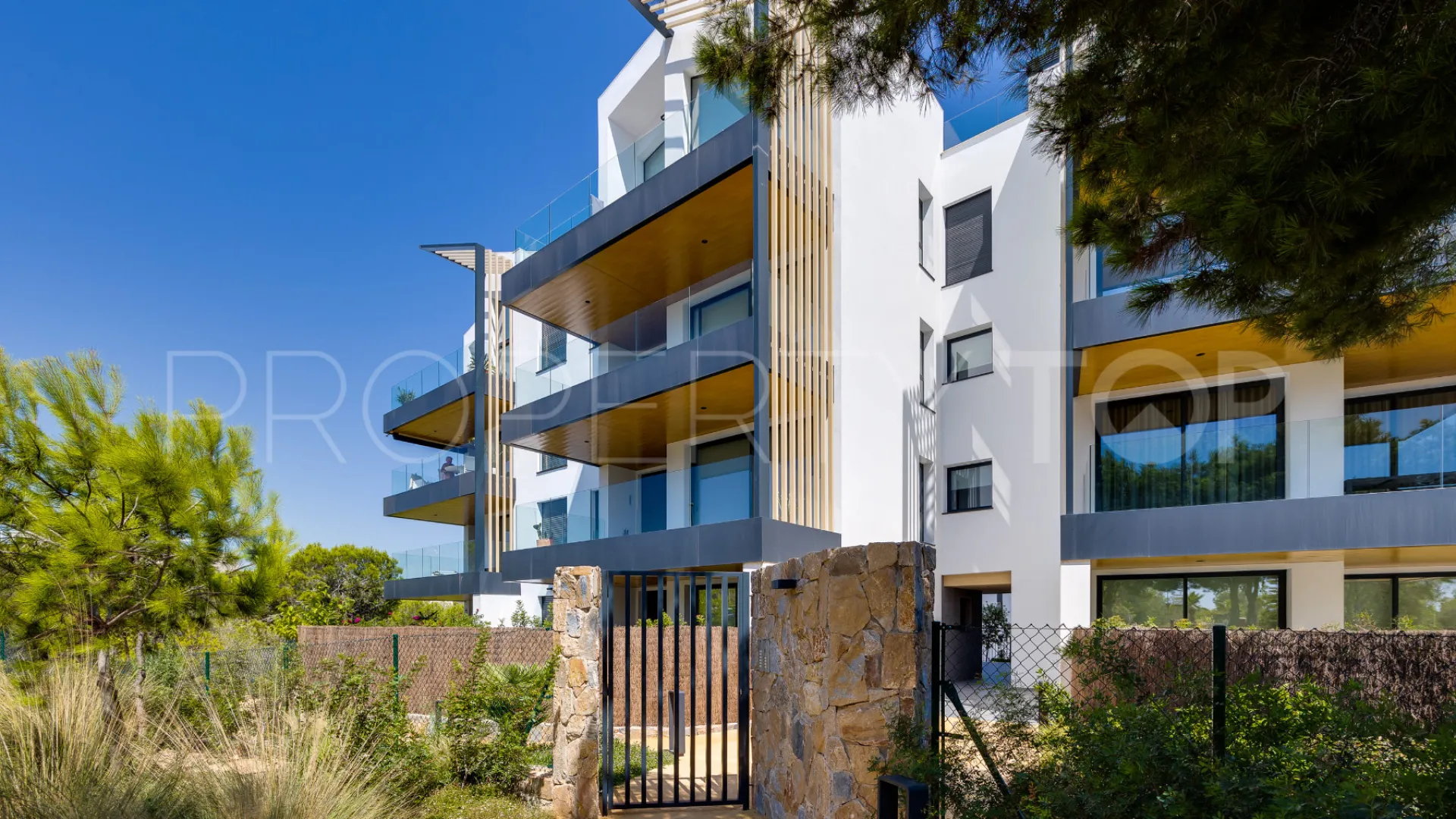 Se vende apartamento en Las Colinas Golf con 2 dormitorios