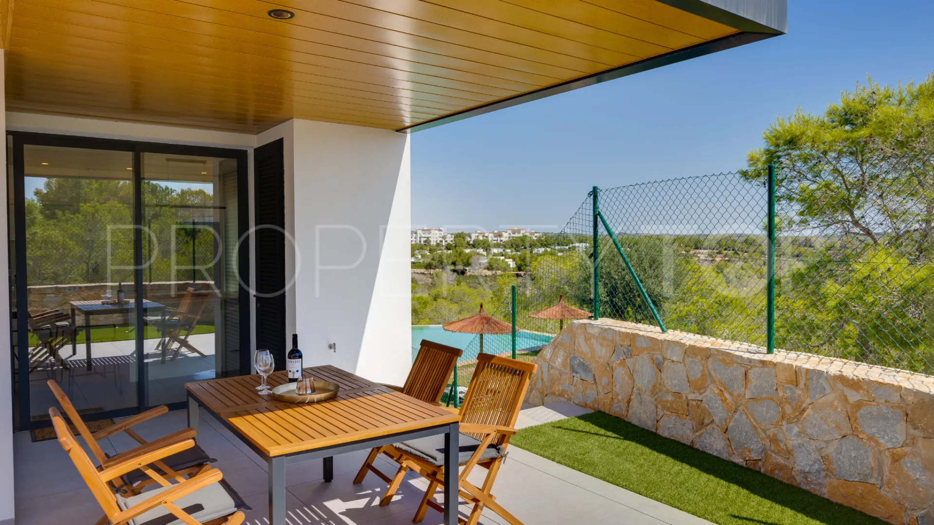 Se vende apartamento en Las Colinas Golf con 2 dormitorios