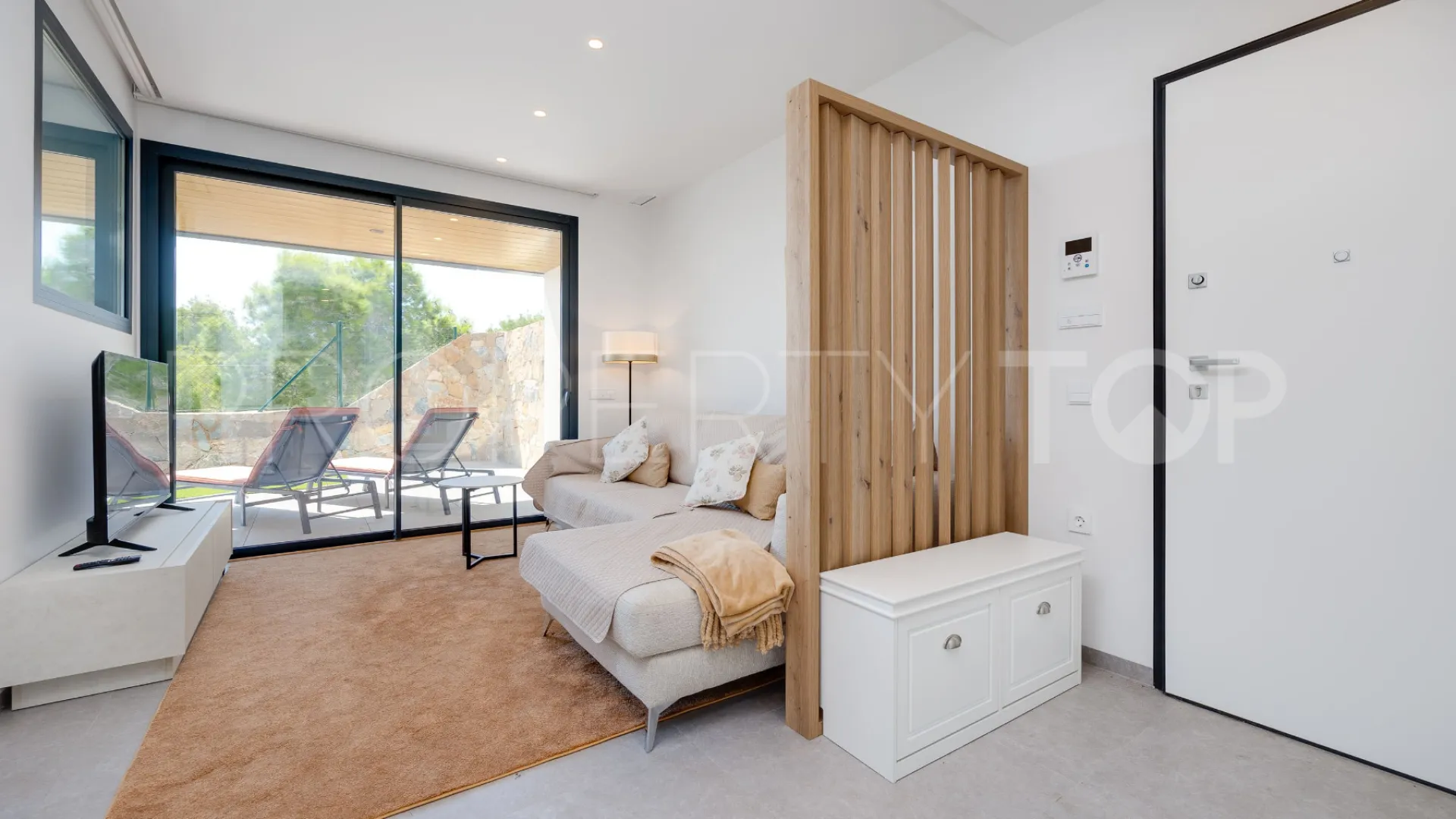 Se vende apartamento en Las Colinas Golf con 2 dormitorios