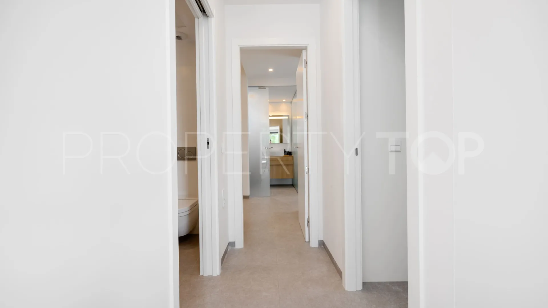 Se vende apartamento en Las Colinas Golf con 2 dormitorios