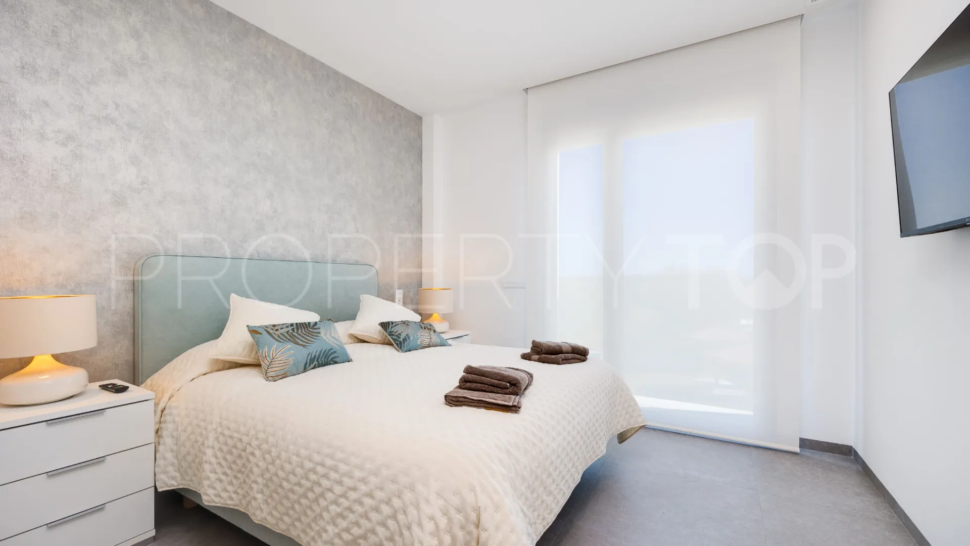 Se vende apartamento en Las Colinas Golf con 2 dormitorios