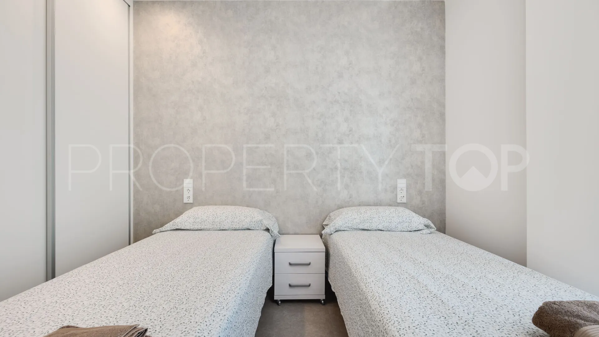 Se vende apartamento en Las Colinas Golf con 2 dormitorios