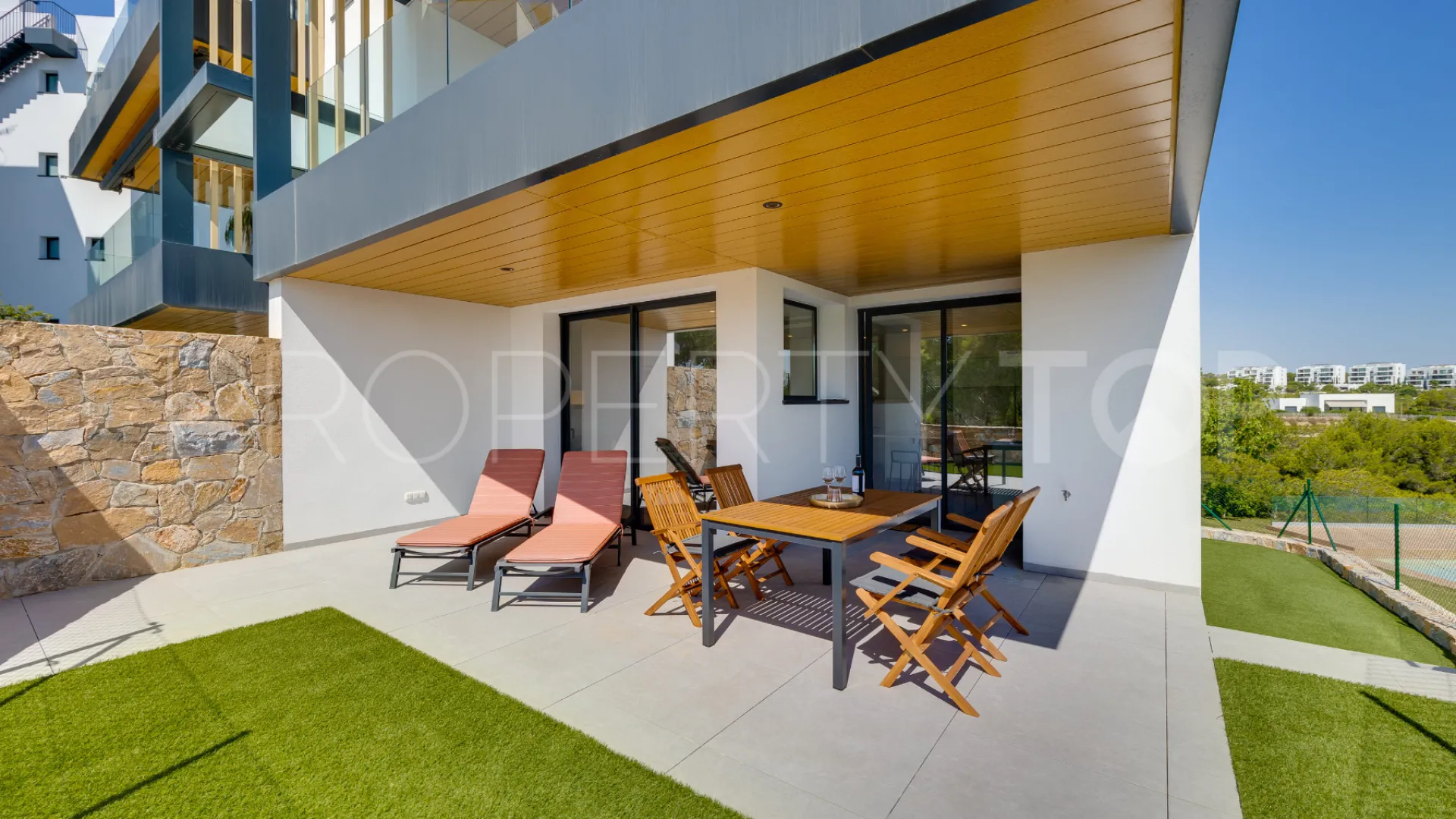 Se vende apartamento en Las Colinas Golf con 2 dormitorios
