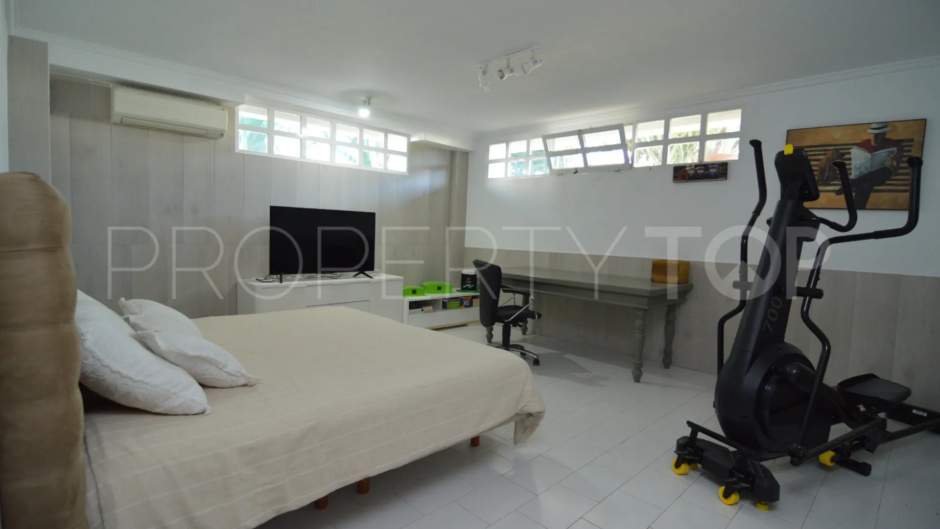 For sale villa in Torrevieja