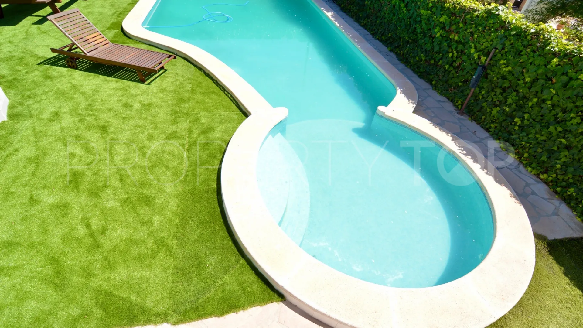 For sale villa in Torrevieja