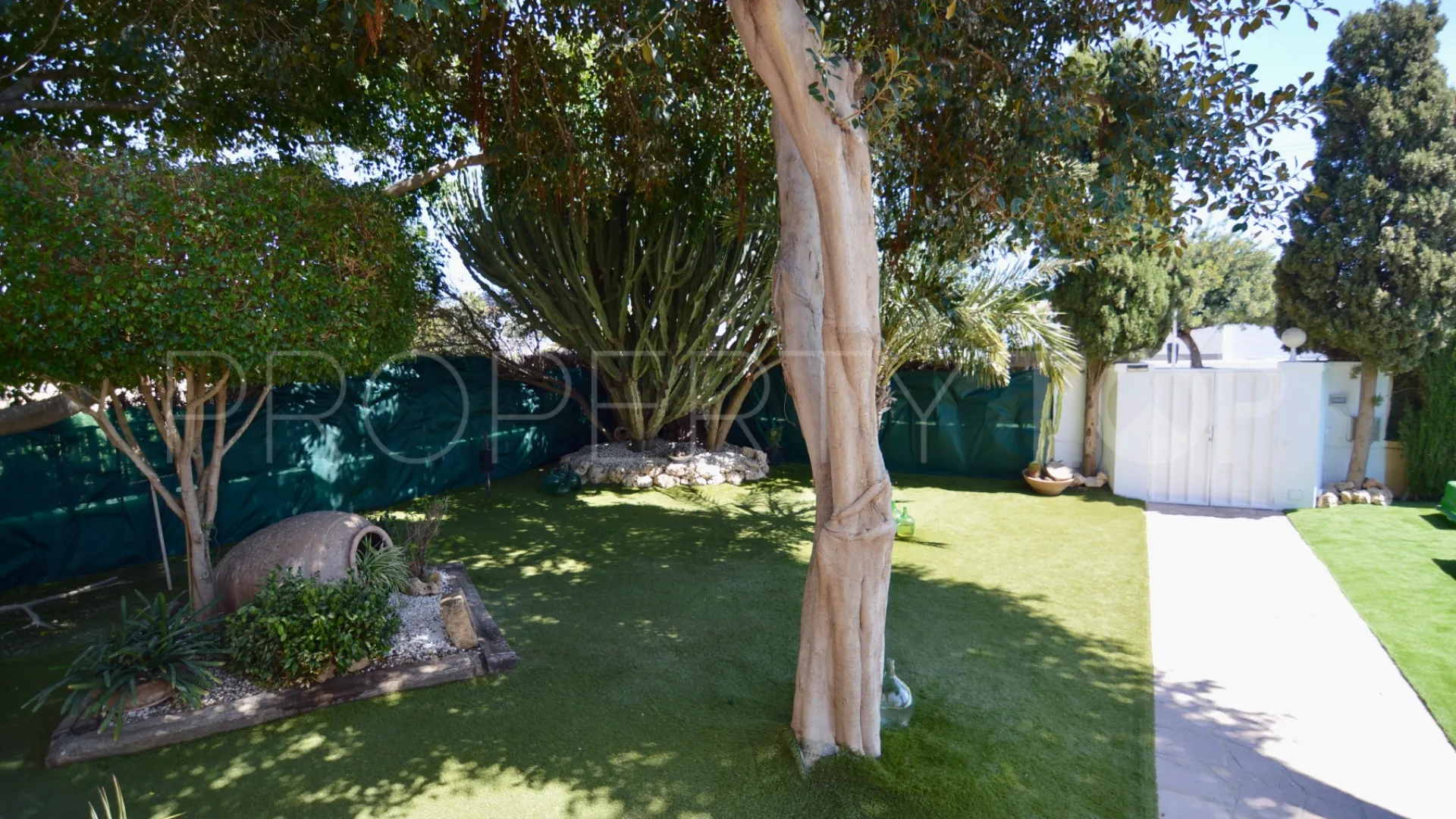 For sale villa in Torrevieja