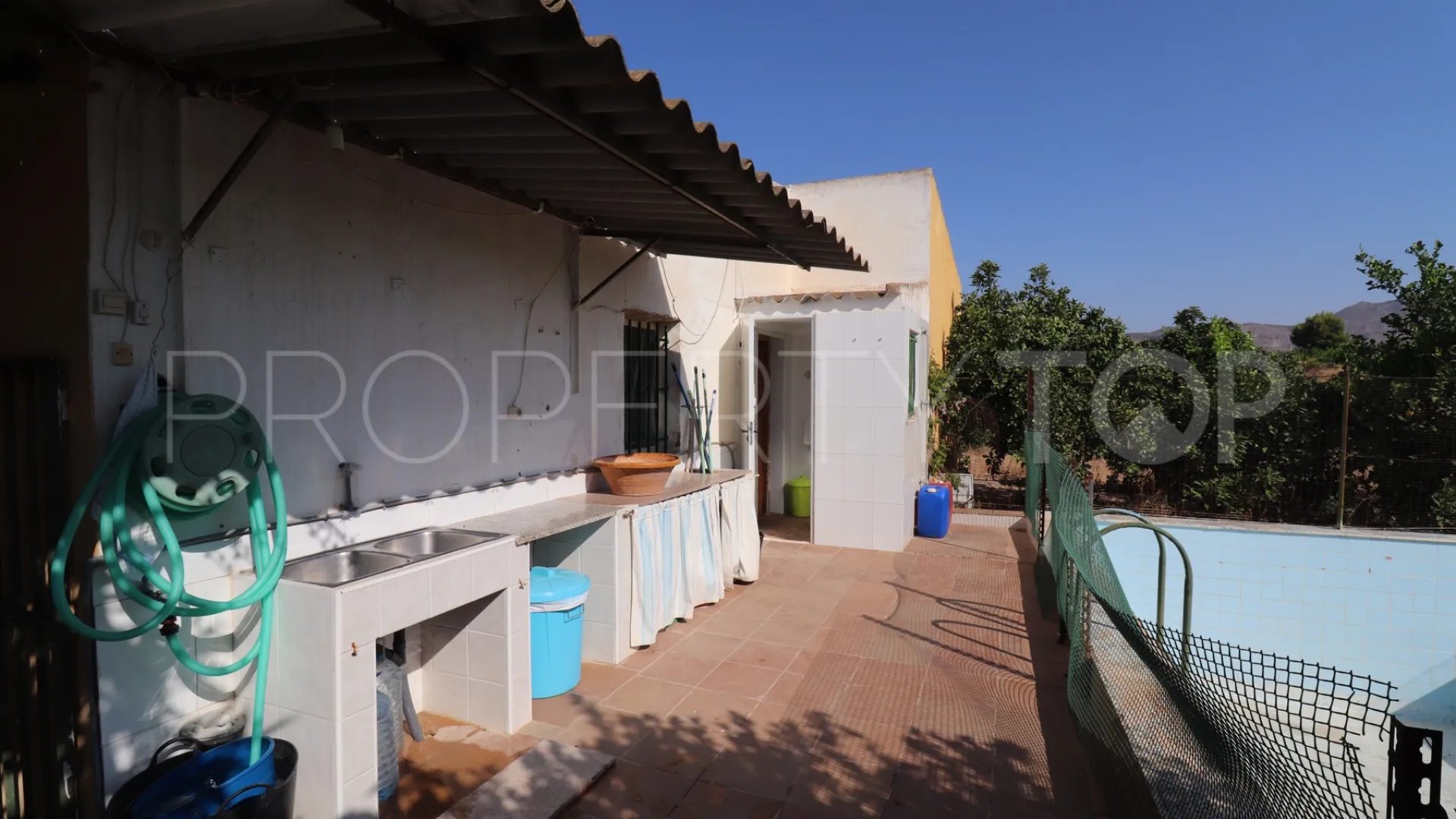Villa en venta en Albatera con 2 dormitorios