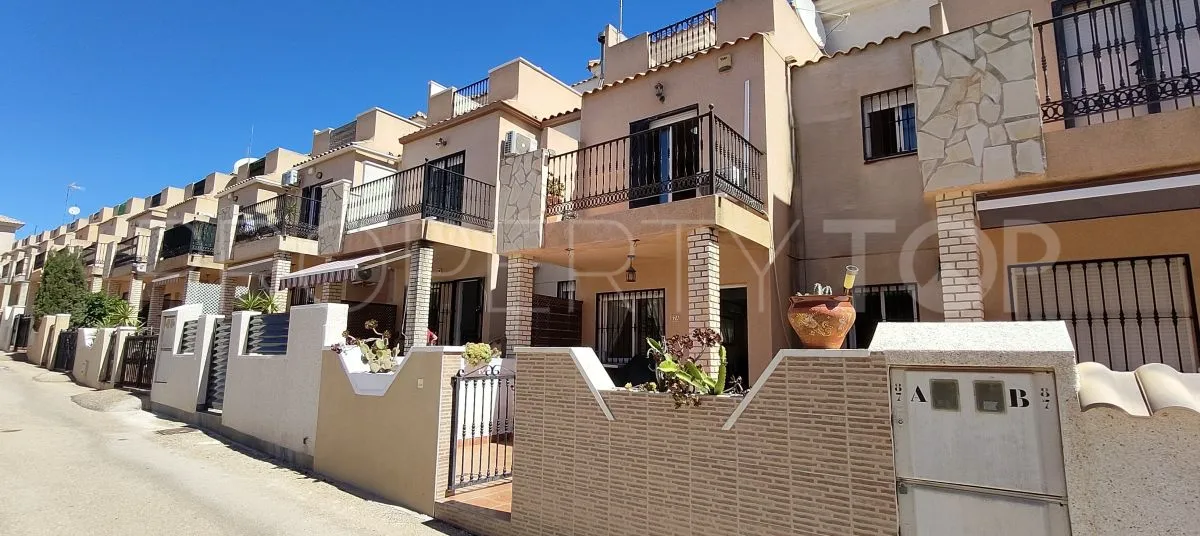 Los Altos de Marbella, adosado de 3 dormitorios en venta