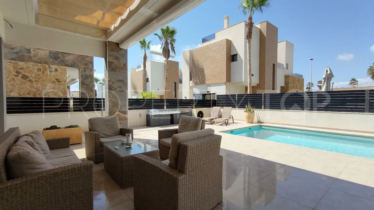 La Mata, villa a la venta