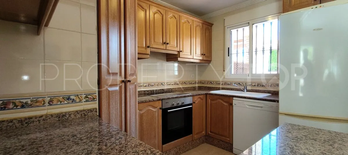 Los Altos de Marbella, adosado de 3 dormitorios en venta