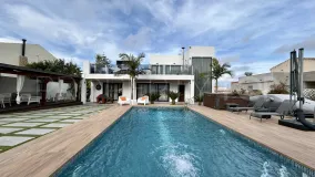 3 bedrooms villa in Los Balcones for sale
