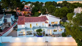 Villa a la venta de 7 dormitorios en Villamartin