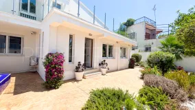 Villa a la venta de 7 dormitorios en Villamartin