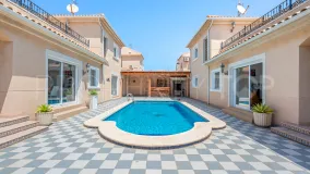 7 bedrooms villa in Torre de la Horadada for sale