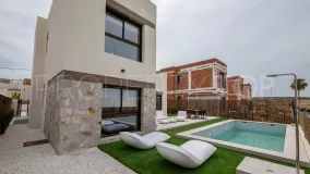 Villa en venta en La Finca Golf