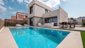Villa en venta en La Finca Golf