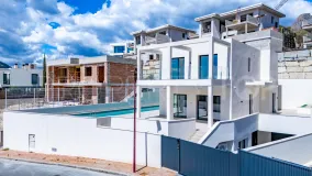Villa en venta en Cala de Finestrat con 7 dormitorios