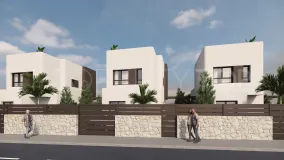 Se vende villa en Pilar de la Horadada de 3 dormitorios