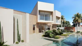Villa en venta en Villamartin con 4 dormitorios