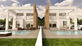 For sale Torrevieja town house with 4 bedrooms