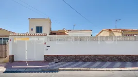 Villa en venta en Villa Marina