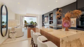 For sale 3 bedrooms apartment in Estepona Hills