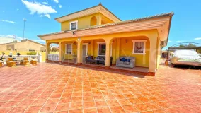 Villa for sale in Los Balcones with 6 bedrooms