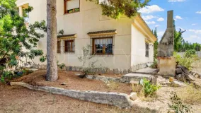Villa en venta de 8 dormitorios en Los Balcones