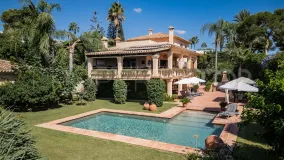 Casa en venta de 6 dormitorios en Los Monteros