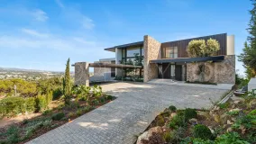 8 bedrooms villa for sale in El Herrojo