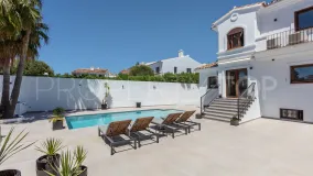 Villa de 6 dormitorios a la venta en Mar y Monte
