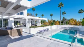 5 bedrooms Sotogrande Bajo villa for sale