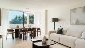 Apartamento de 3 dormitorios a la venta en Nueva Andalucia