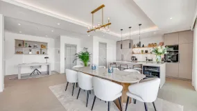 Villa for sale in Estepona