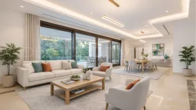 For sale villa in Estepona