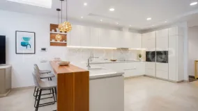For sale villa in Estepona