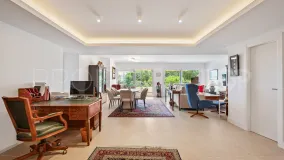 Guadalmina Alta, atico duplex con 4 dormitorios en venta