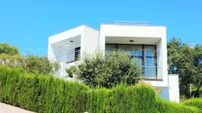 Villa en venta en Torreguadiaro con 5 dormitorios