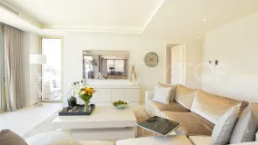 Penthouse with 3 bedrooms for sale in Benalús